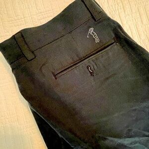 Men’s golf shorts worn once